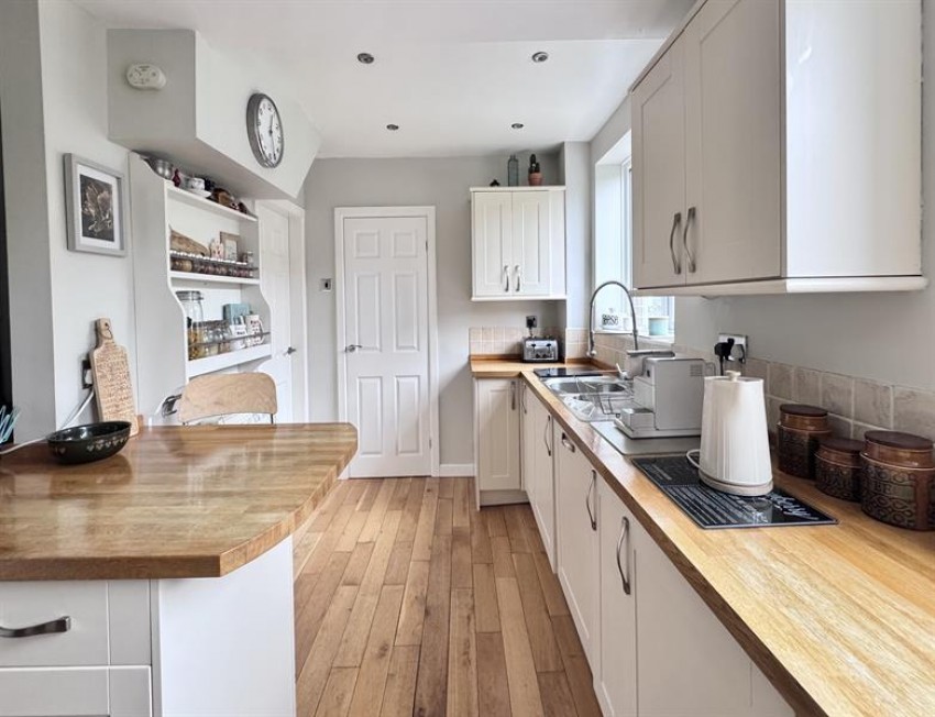 Images for Lower Barn Road, Hadfield, Glossop