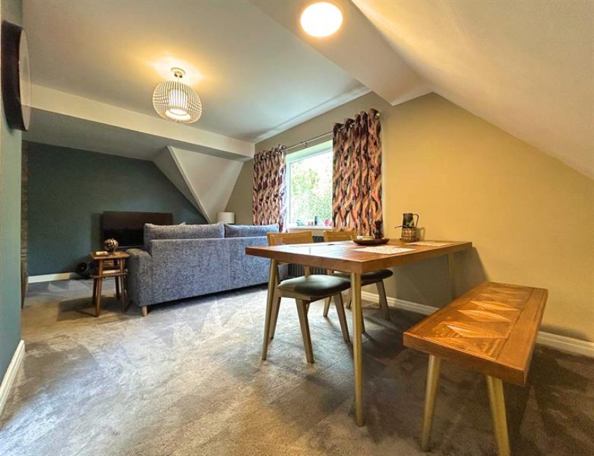 Images for The Avenue, Sale