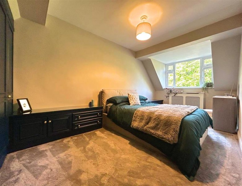 Images for The Avenue, Sale