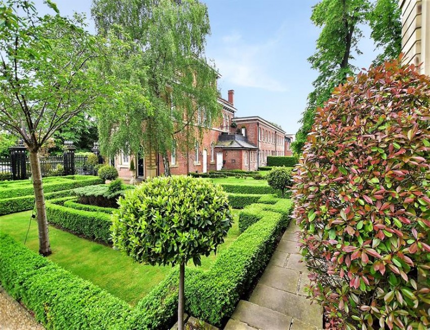 Images for Houseman Crescent, West Didsbury