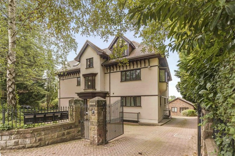 The Avenue, Hale, Altrincham