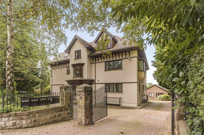 Images for The Avenue, Hale, Altrincham