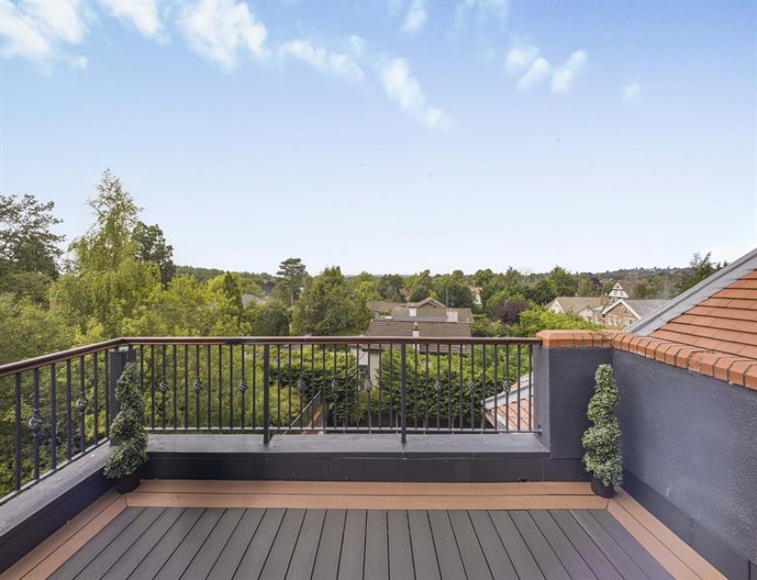 Images for The Avenue, Hale, Altrincham