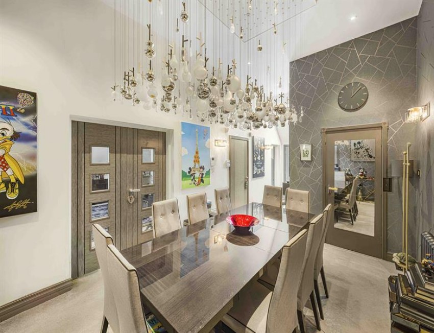 Images for The Avenue, Hale, Altrincham