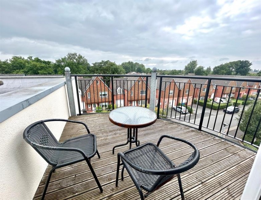 Images for Sheen Gardens, Manchester