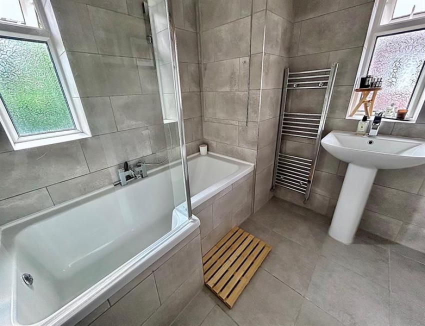 Images for Parrs Wood Road, East Didsbury