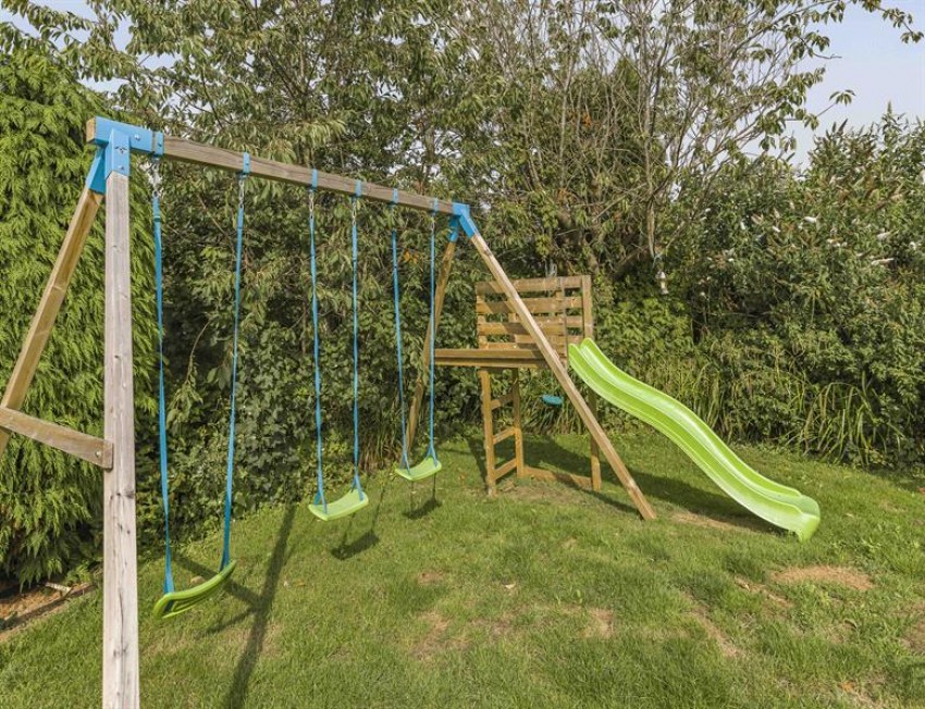 Images for Marigold Close, Macclesfield