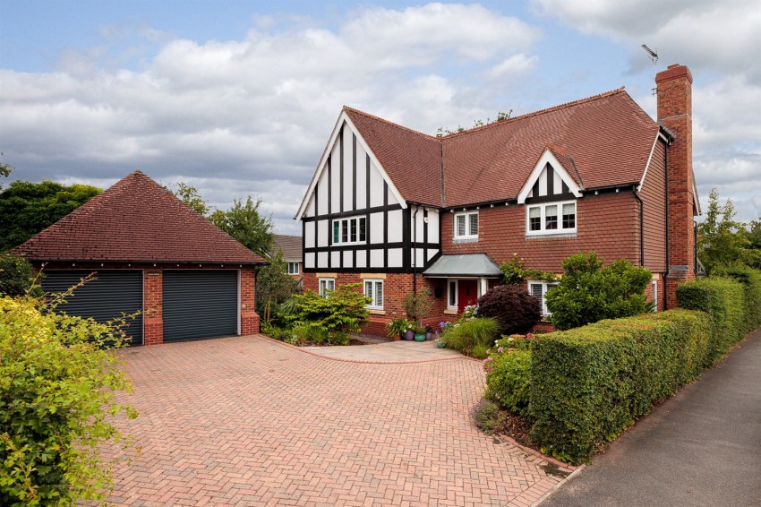 Images for DAMSON HOUSE - 3232 square feet in Tarporley village