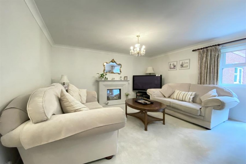Images for Glastonbury Mews, Stockton Heath, Warrington