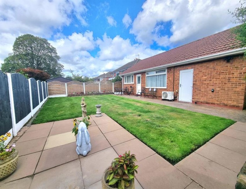 Images for Willoughby Close, Sale