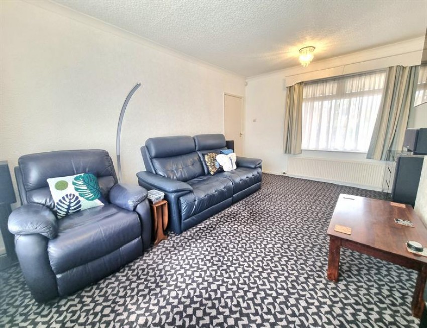Images for Willoughby Close, Sale