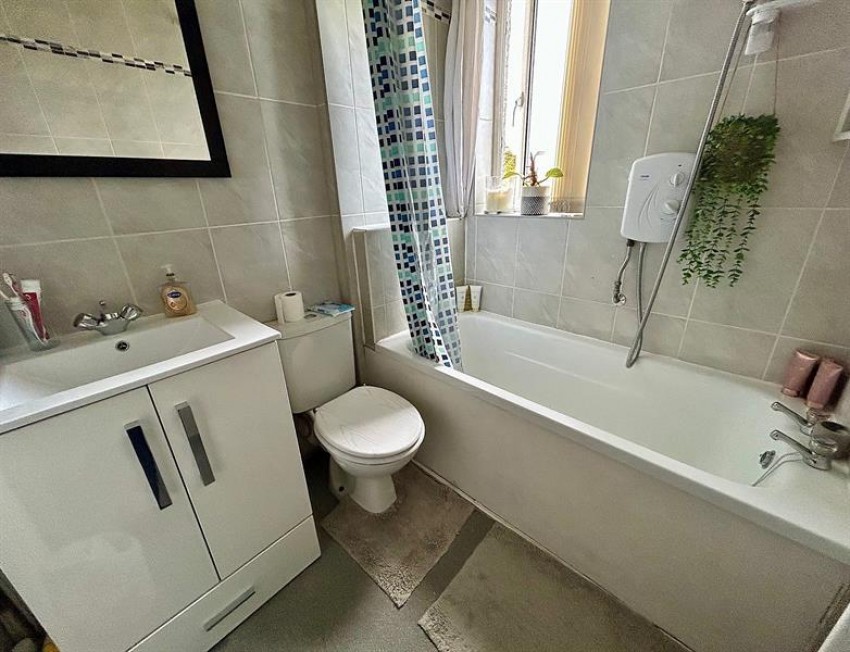 Images for Parrs Wood Road, 