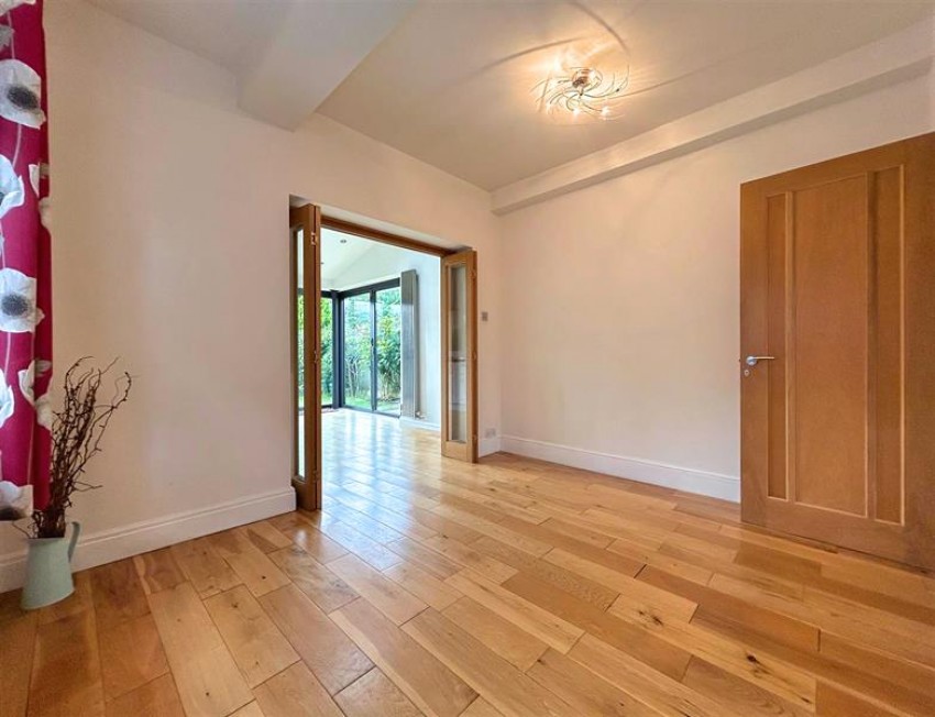 Images for 9 Alston Avenue, Sale, M33