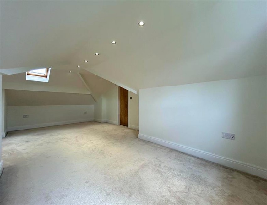 Images for 9 Alston Avenue, Sale, M33