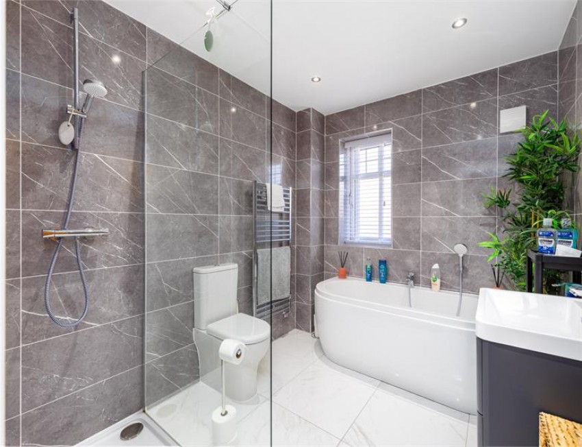 Images for 4 ST BONIFACE CLOSE - South facing garden in Bunbury village