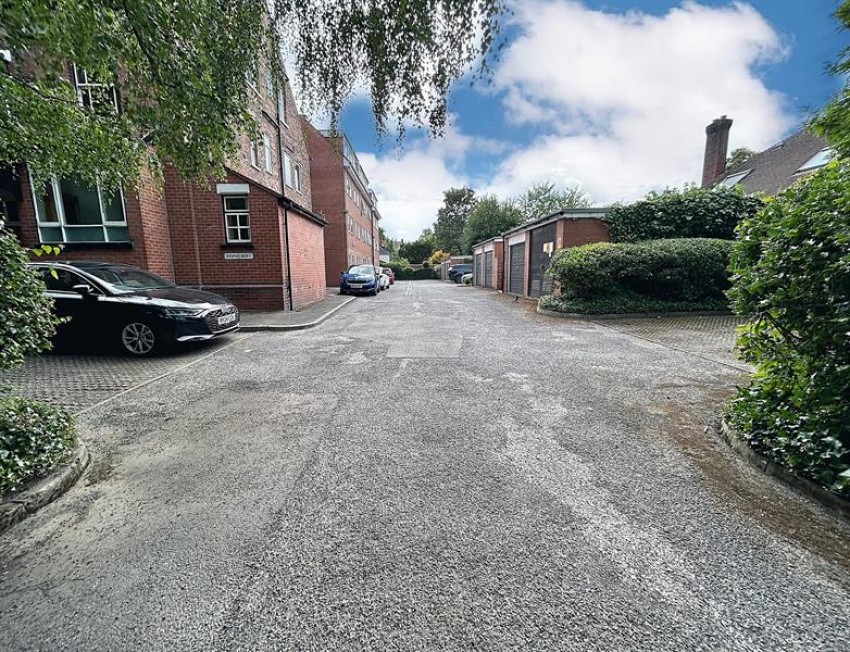 Images for Stonecroft, Parkfield Road South, Didsbury