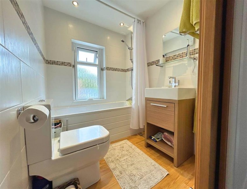 Images for Mornington Road, Sale