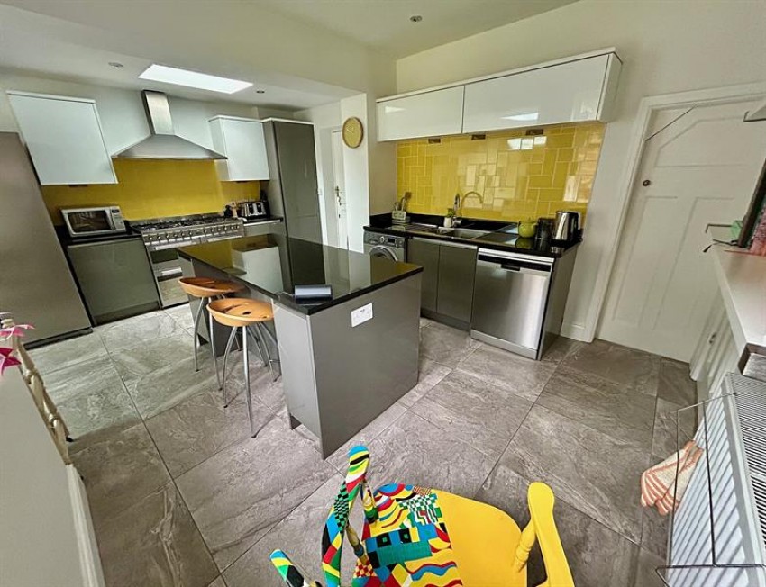 Images for Parrs Wood Avenue, East Didsbury