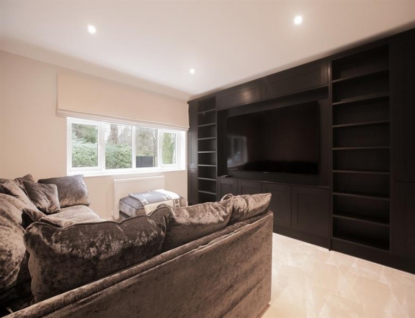 Images for Park Lane, Hale - PP for Large Det House