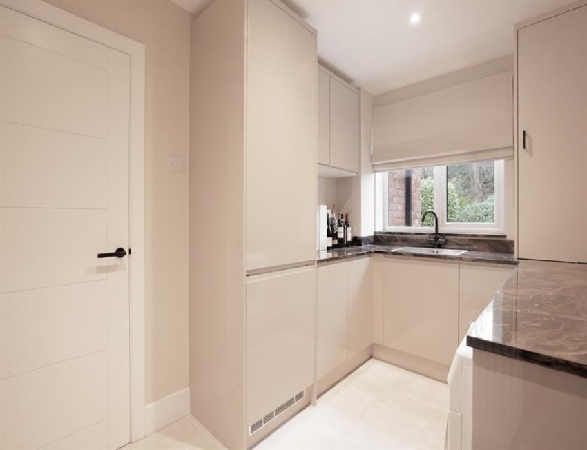 Images for Park Lane, Hale - PP for Large Det House