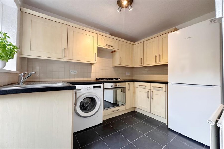 Images for Mallard Crescent, Poynton