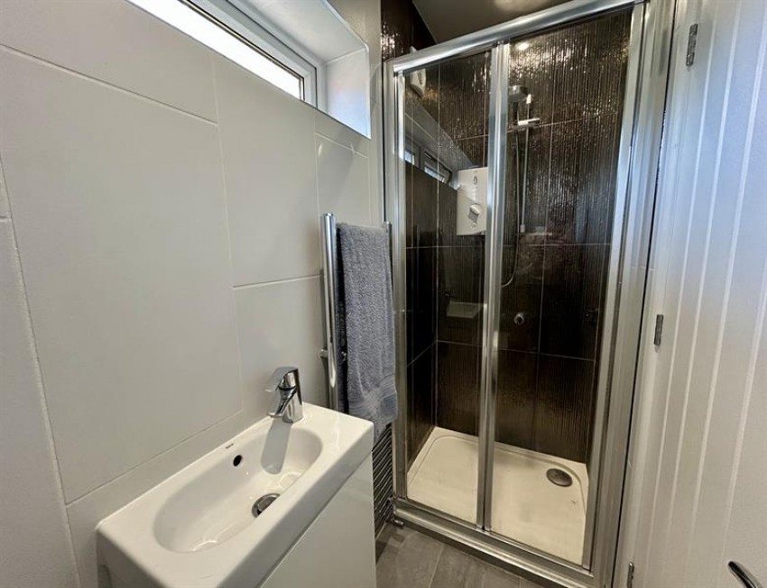 Images for Overfields, Knutsford
