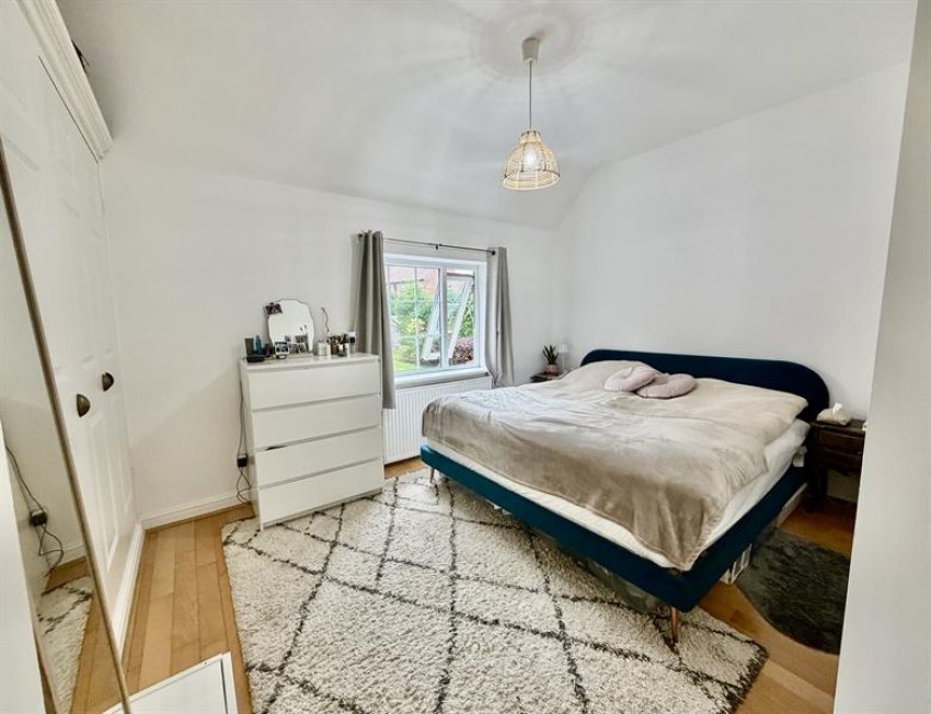 Images for Barns Place, Hale Barns