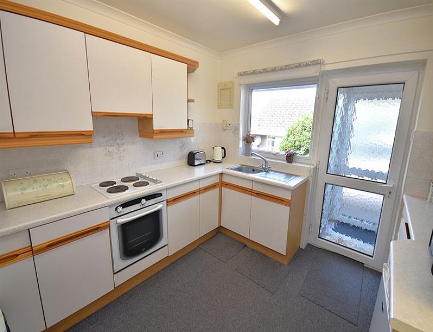 Images for Fitzwilliam Avenue, Sutton, Macclesfield