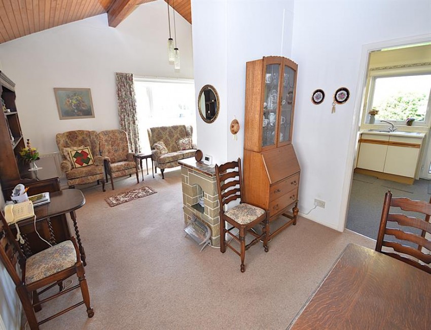 Images for Fitzwilliam Avenue, Sutton, Macclesfield