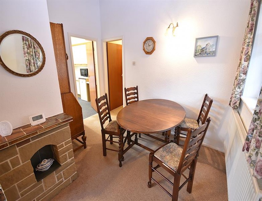 Images for Fitzwilliam Avenue, Sutton, Macclesfield