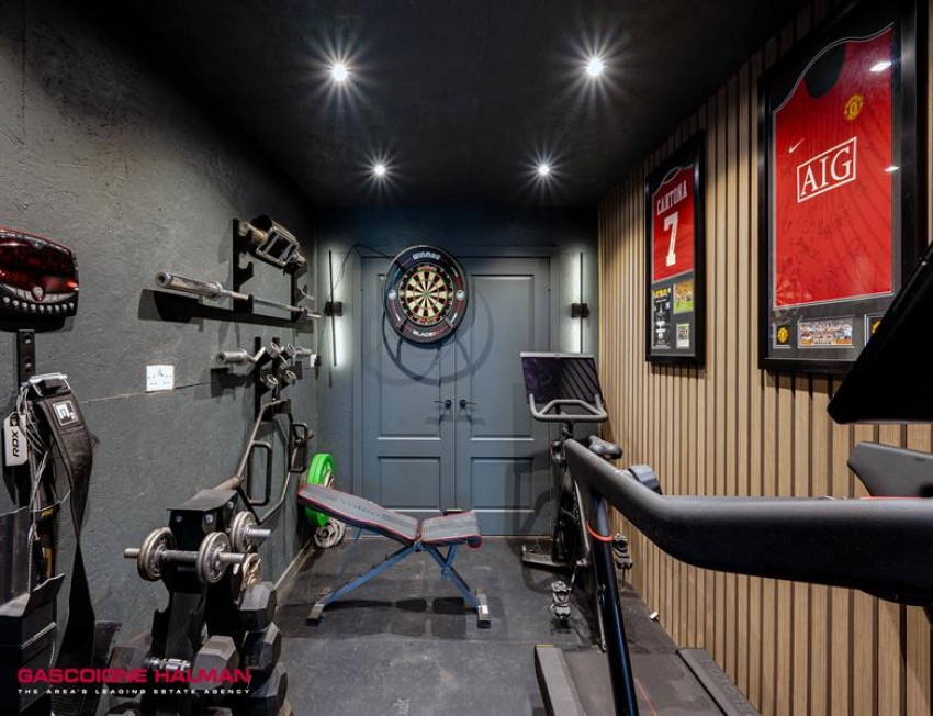 Images for Kitts Moss Lane, Bramhall