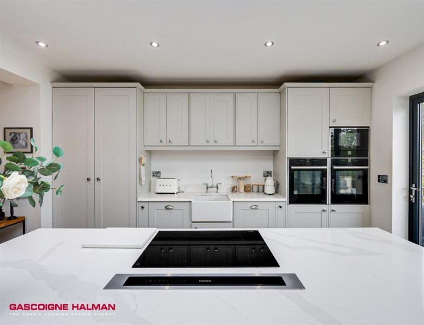 Images for Kitts Moss Lane, Bramhall