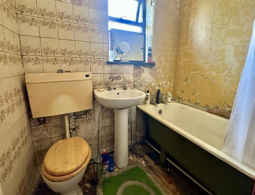 Images for Astbury Crescent, Stockport