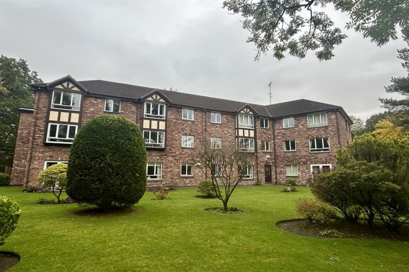 Oakwood, Tabley Road, Knutsford