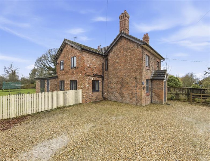 Images for Rode Street, Tarporley