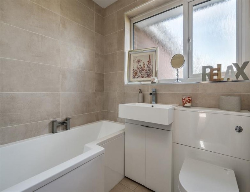 Images for The Paddocks, Prestbury