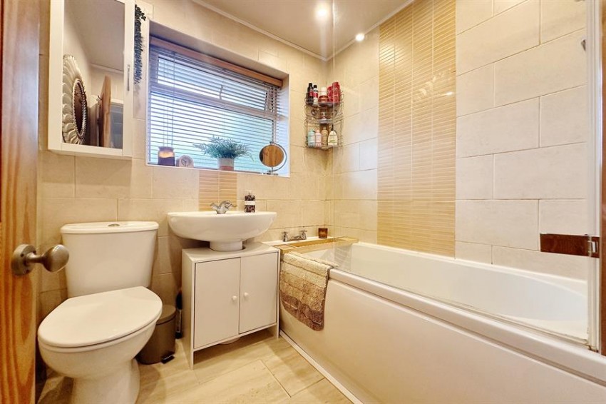 Images for Bittern Close, Poynton