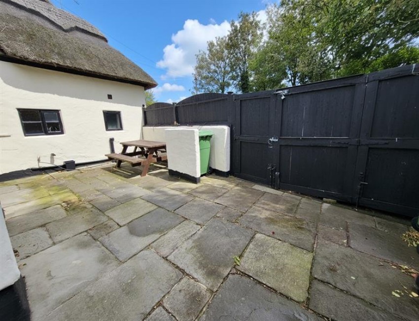 Images for Cross Cottage, Pepper Street, Appleton Thorn, Warrington