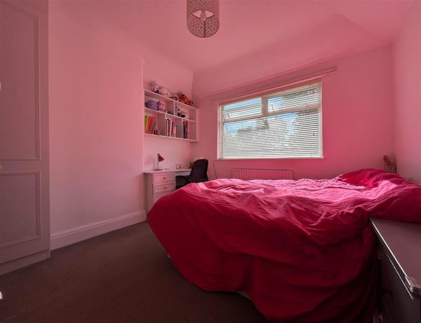 Images for Warwick Drive, Sale