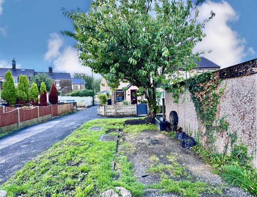 Images for Brosscroft Village, Hadfield, Glossop