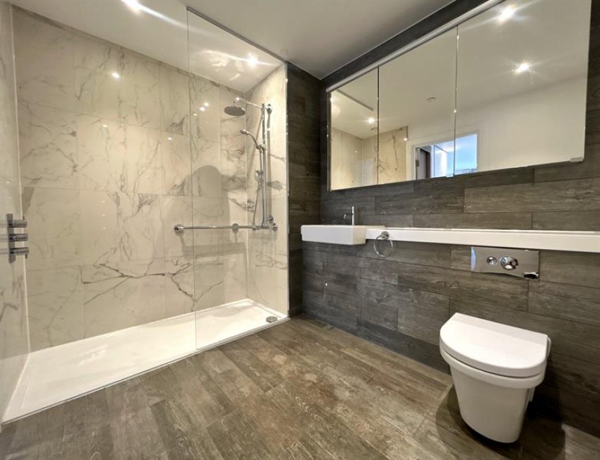 Images for Chapelwood, Alderley Road, Wilmslow