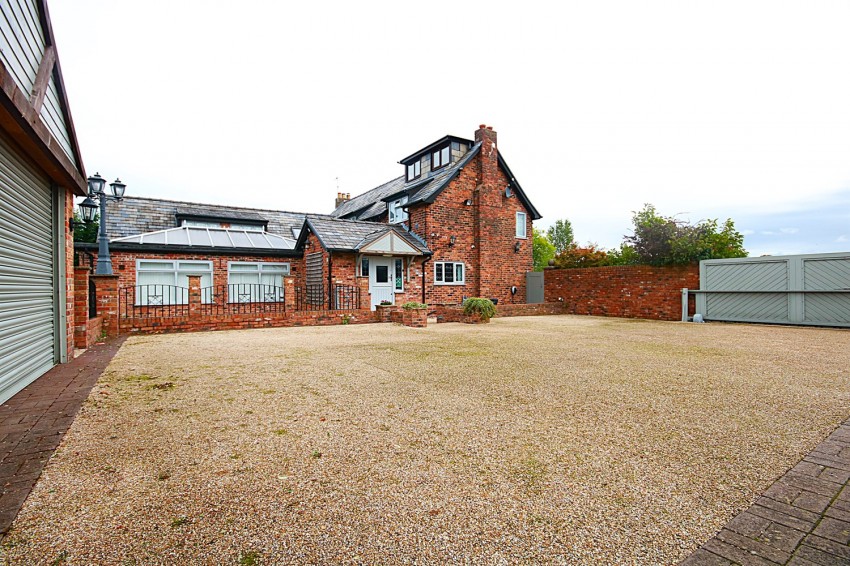 Images for Moss Lane, Styal, Wilmslow