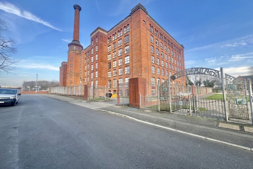 Images for Lower Vickers Street, Manchester
