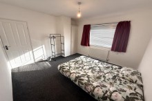 Images for Glebelands Road, Sale