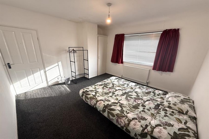 Images for Glebelands Road, Sale