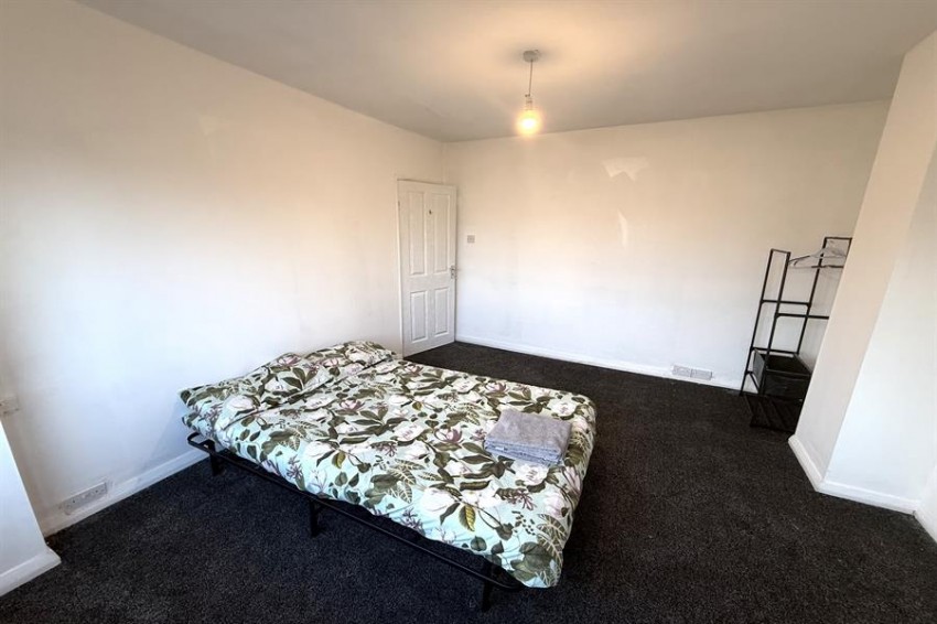 Images for Glebelands Road, Sale