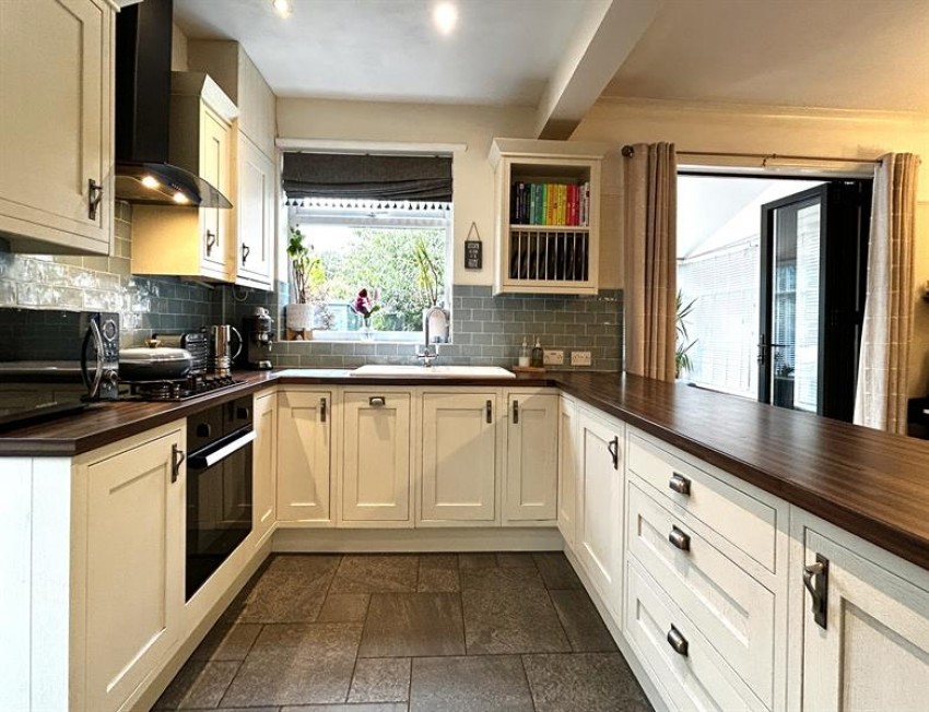 Images for Cromwell Avenue, Gatley