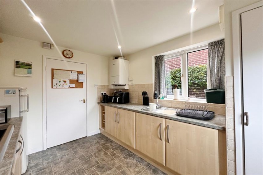 Images for Puffin Avenue,