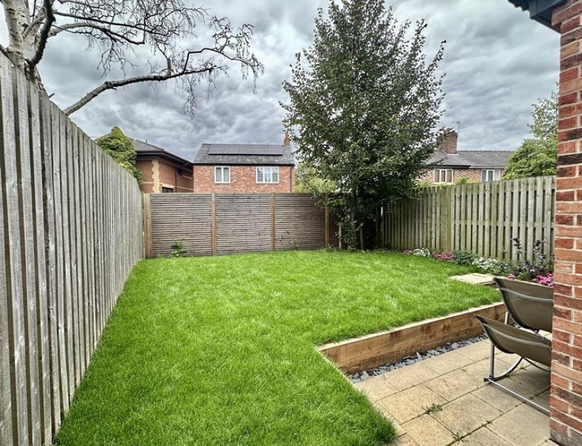 Images for Oak Gardens, Gatley