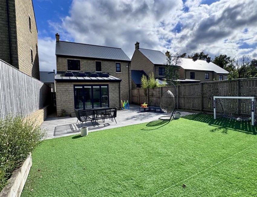 Images for Hawkshead Road, Glossop